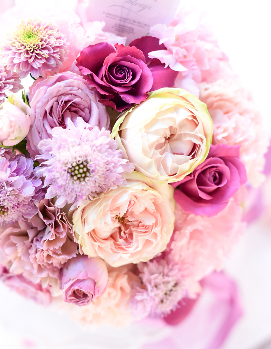 ピンクのお花専門フラワースタジオフローラフローラスクールイメージ